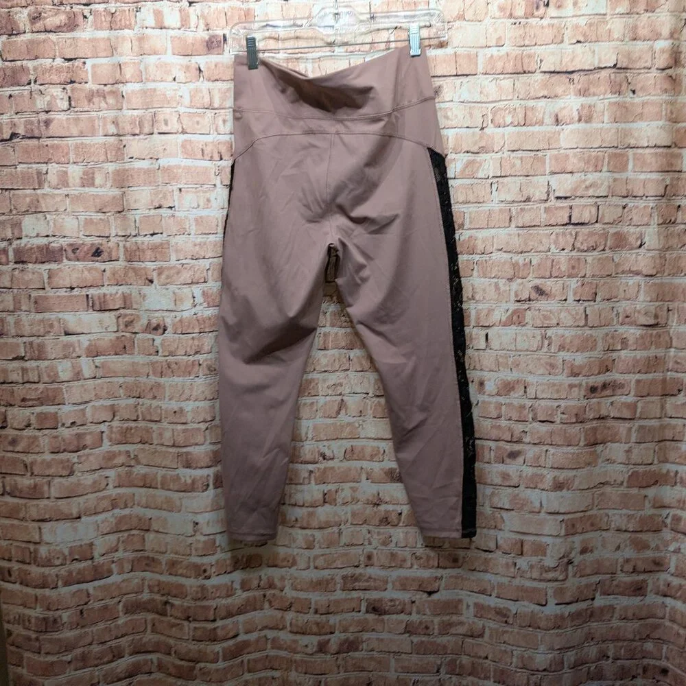 Walk Pop Leggings Pink with Black Side Panels Size Medium - Picture 6 of 12